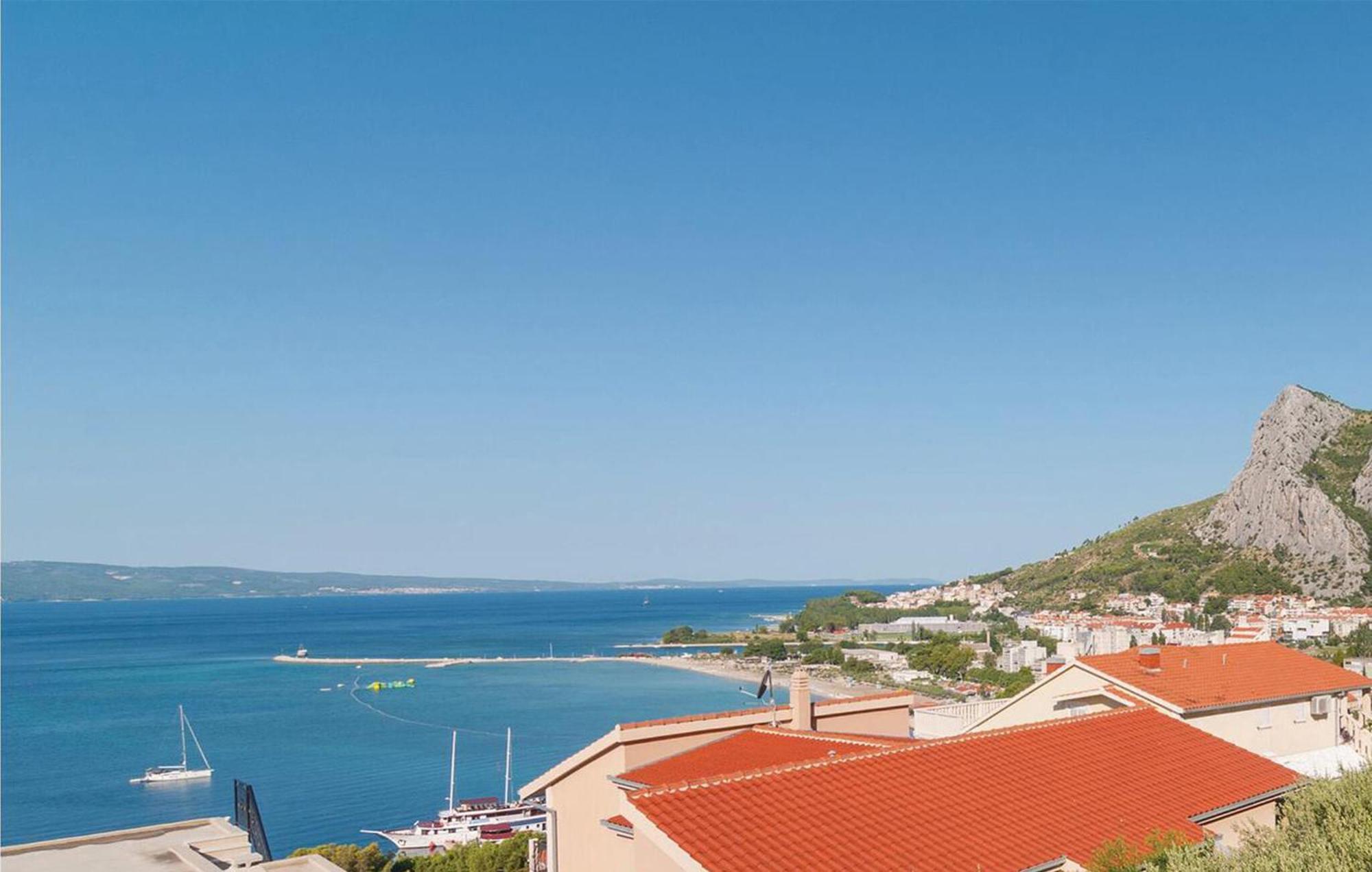 Gorgeous Apartment In Omis With House Sea View Extérieur photo